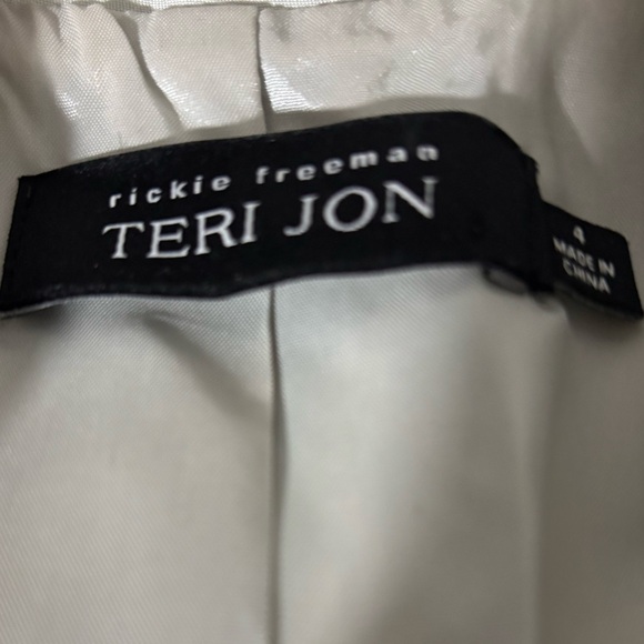 90s 2PC RICKI FREEMAN TERI JON SILK LIGHT GRAY SUIT FITTED JACKET RUFFLE SKIRT 4 - Picture 14 of 15